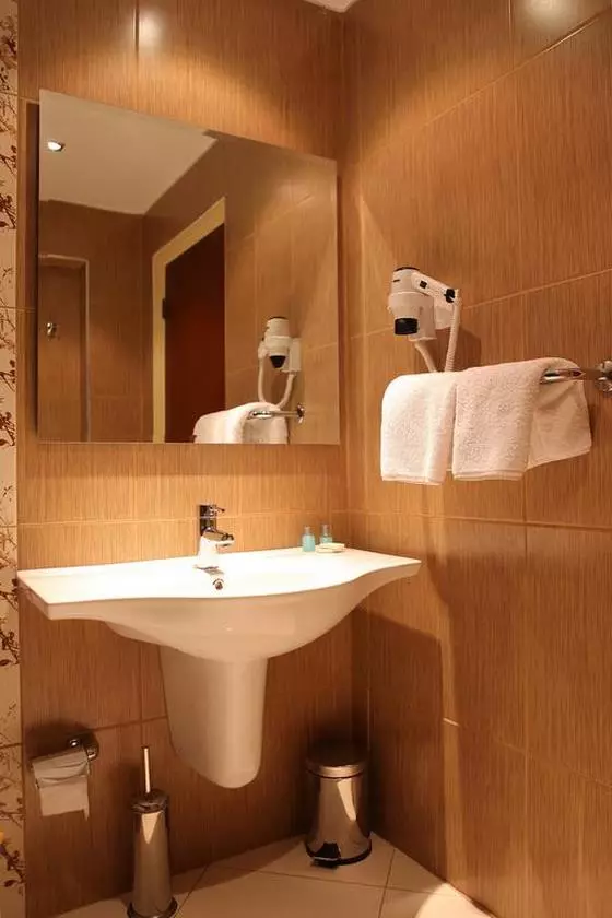 Laodikya Hotel BATH (Copy).jpg